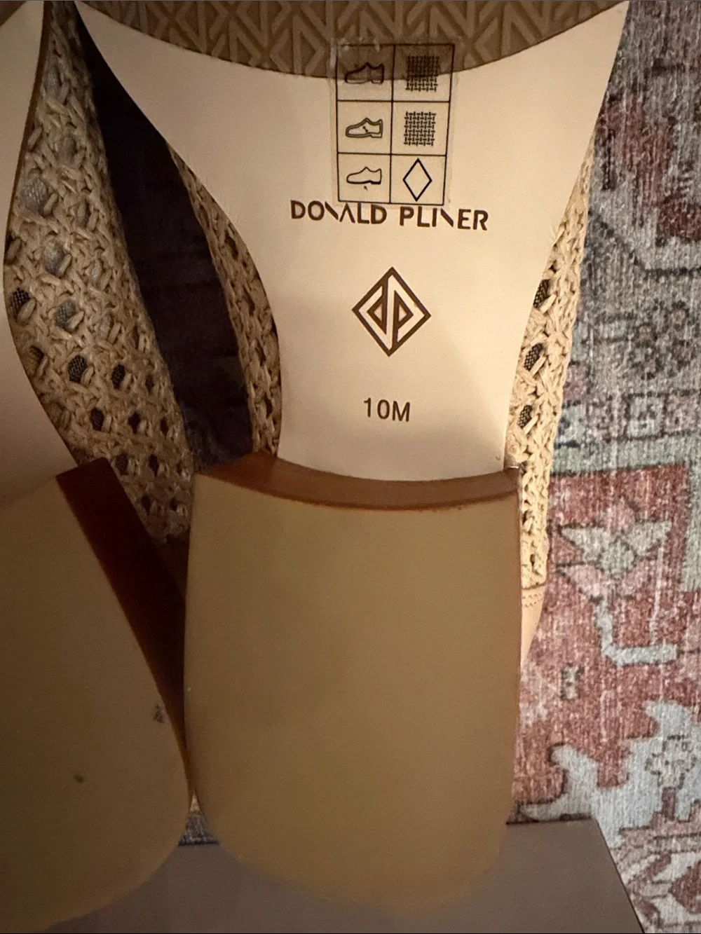 Donald J. Pliner this block